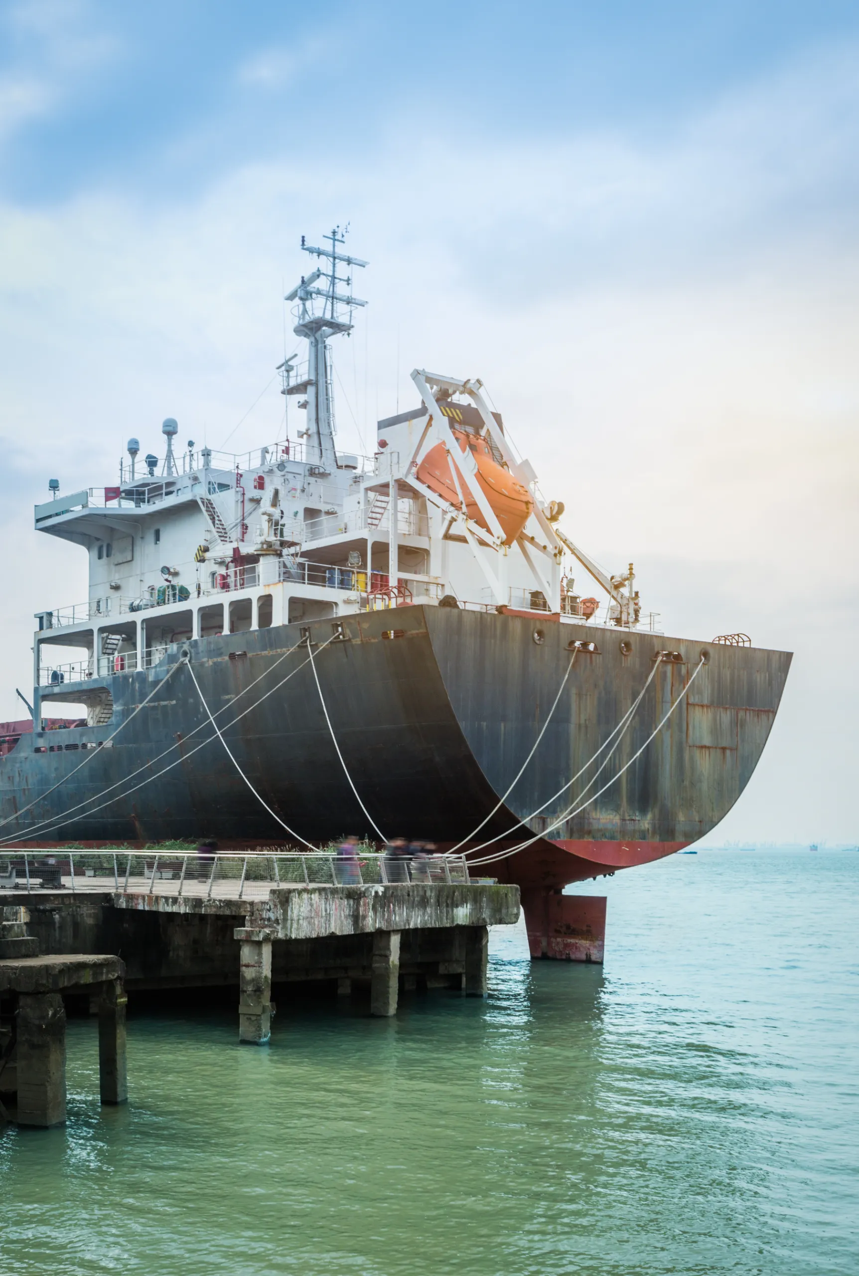 cargo-container-ship